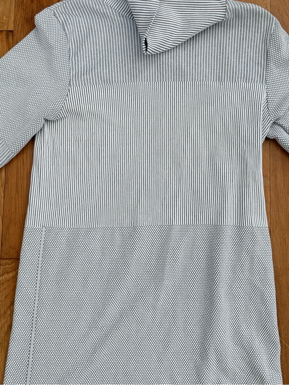 Athleta Gray Striped Cowl Neck Tunic Sweater Top Seamless Long Sleeve M